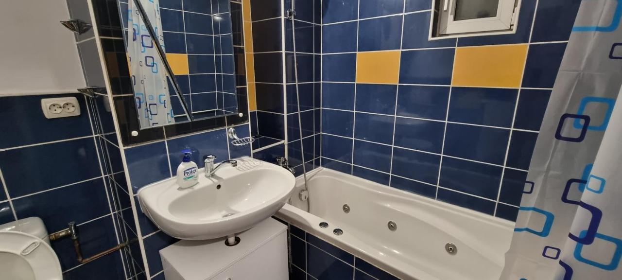 Ultracentral Residence 1 Ploieşti Kültér fotó